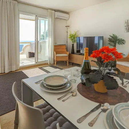 Apartment Ocean Skyline Penthouse By Hello Homes Sitges