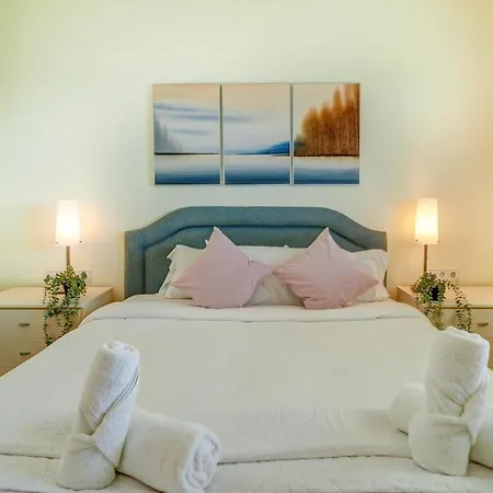 Apartment Ocean Skyline Penthouse By Hello Homes